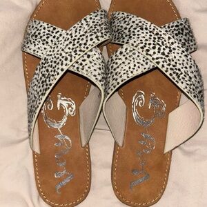 Very G Black and White Crisscross Sandals